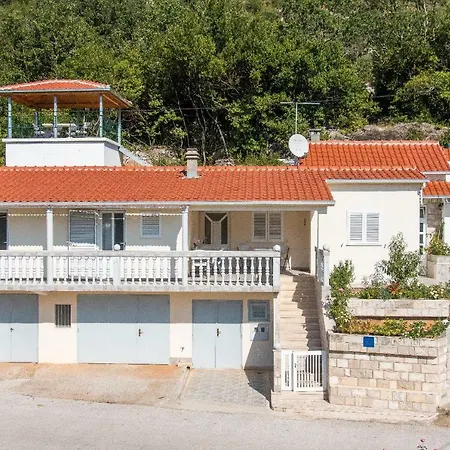 Apartment Marina *