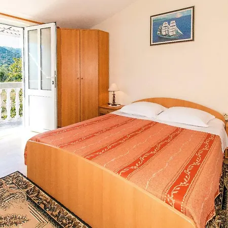 Apartment Marina Trpanj
